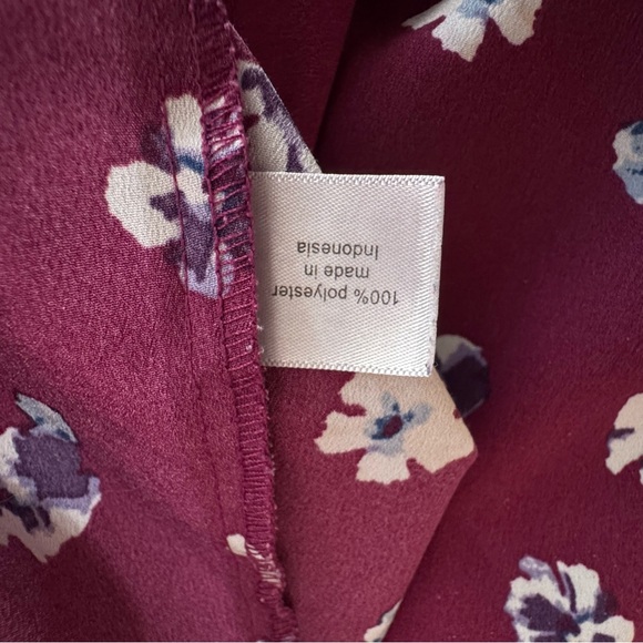 Lane Bryant V-Neck Purple Floral Sleeveless Swing Shell Tank - Picture 4 of 4